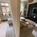 Gemütliche Und Moderne